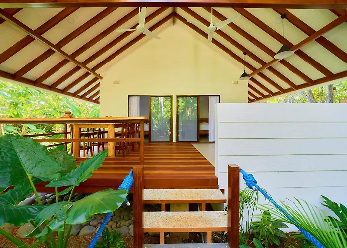 Casa Coki - Modern Villa Pool Steps From The Beach