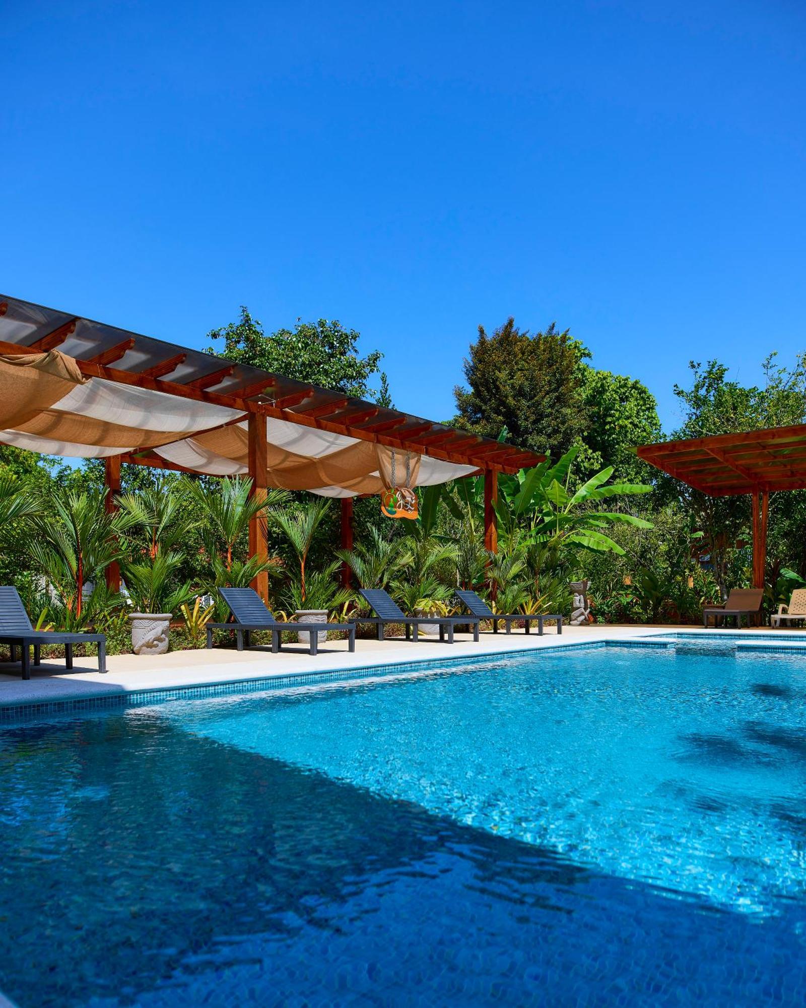 Casa Coki - Modern Pool Steps From The *